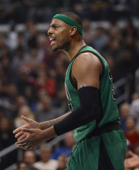 这张红牌，毁了整场比赛（一张红牌，改写了比赛走向）