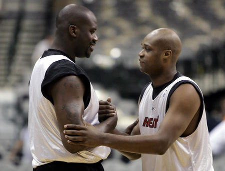 中超比赛精彩回放：上海海港绝杀瞬间,（中超精彩集锦：上海海港补时绝杀名场面）