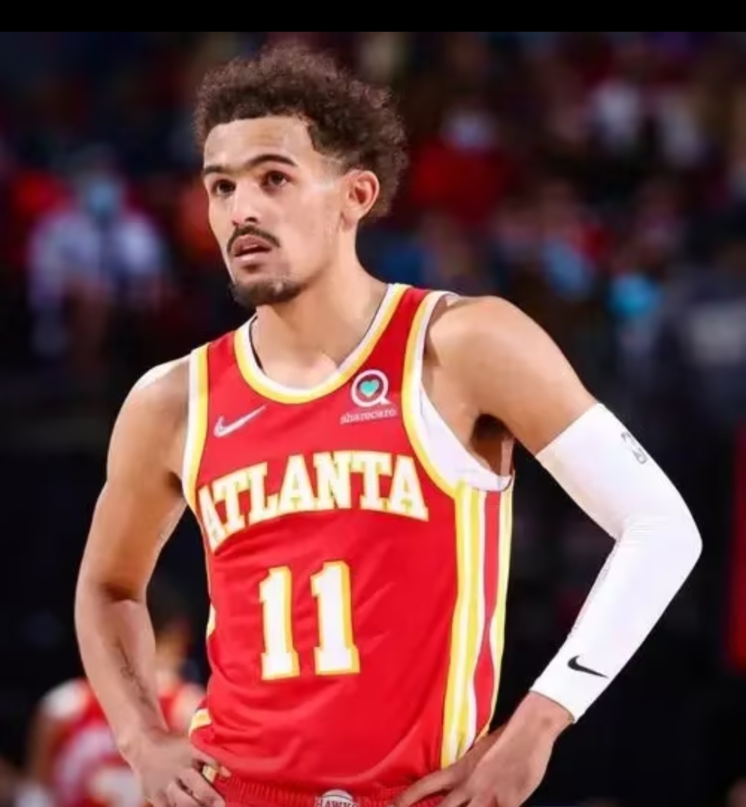 欧冠红黑榜：格纳布里领衔红榜，亚马尔、伊萨克进入黑榜（欧冠红黑榜出炉：格纳布里领跑红榜，亚马尔与伊萨克上黑榜）