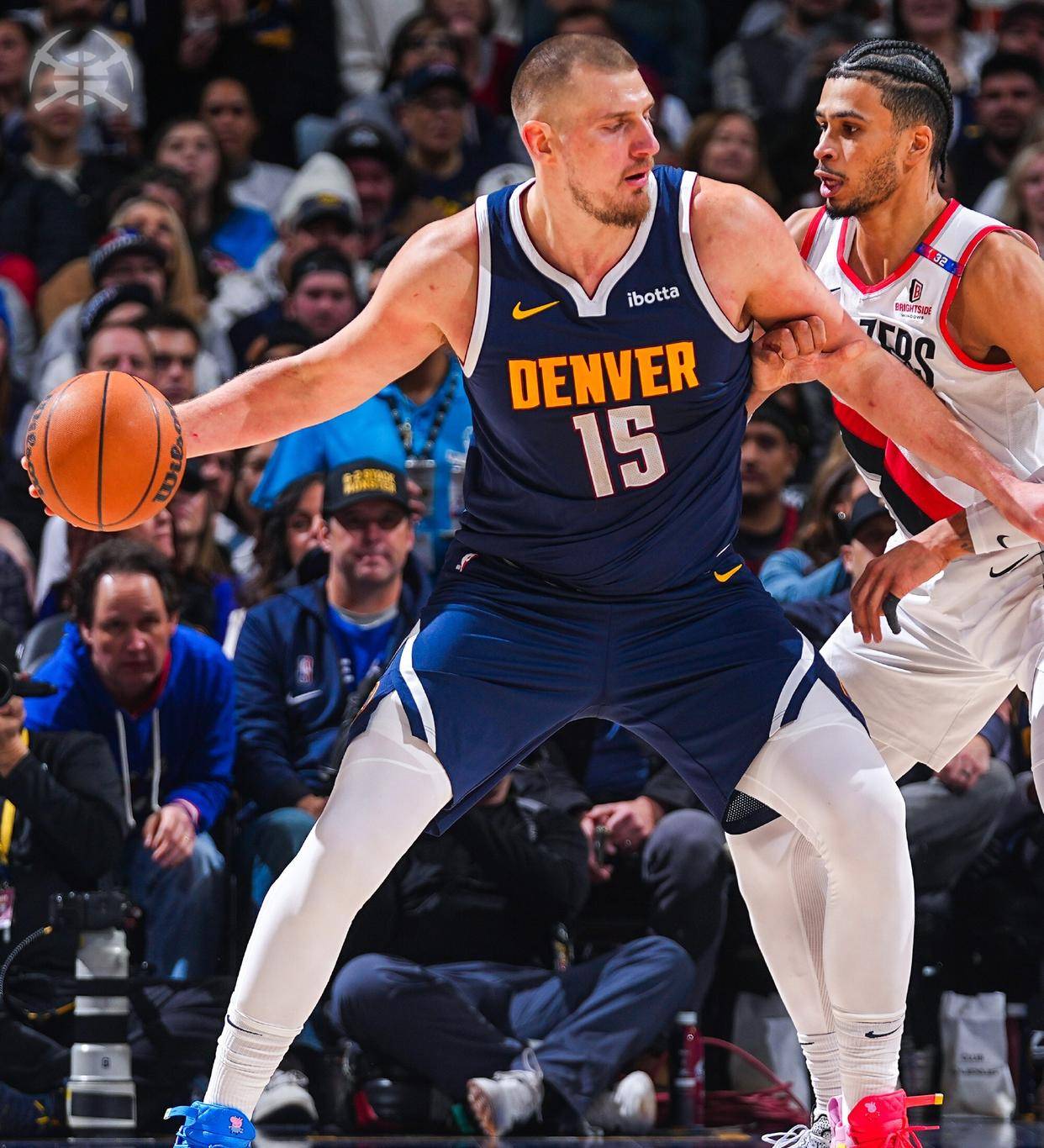 抢先俱乐部一步，皮奥代表国家队打进在圣西罗的首个进球（皮奥抢先俱乐部，在圣西罗收获国家队首球）