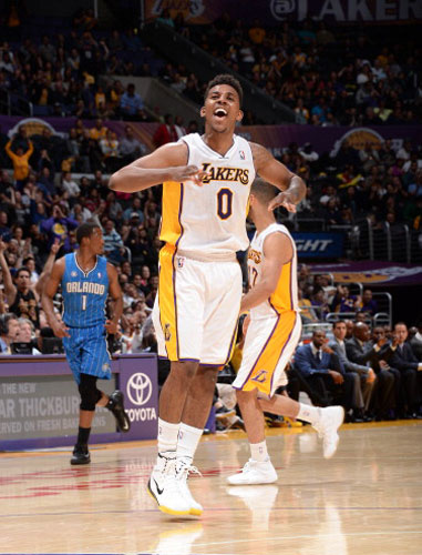 基米希：我们在定位球防守上失误太多；球队能从中学到很多（基米希：定位球防守失误偏多，球队可吸取诸多教训）