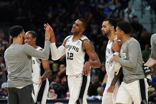 迪卡尼奥：尤文球员不是斯帕莱蒂挑的，他得研究哪些人能信任（迪卡尼奥：尤文球员非斯帕莱蒂亲选，他得评估谁值得信任）